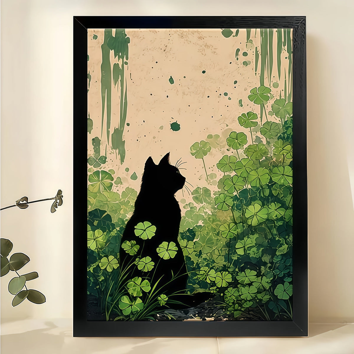 Black Cat Silhouette in Clover Patch – Japanese-Inspired Green Wall Art on Natural Wood Canvas | W840